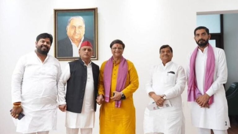 Budaun Ravi Thakur Join Sapa